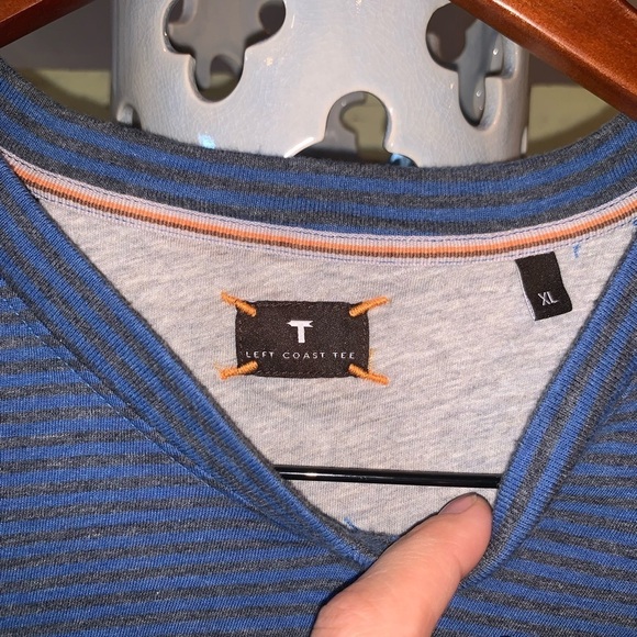 Left Coast Tee Blue Gray Striped V-Neck Men’s Long Sleeve 100% Cotton Tee XL - Picture 4 of 7